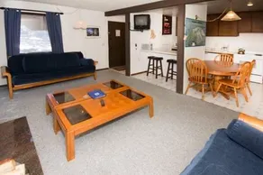 RedAwning Lake Mary Road Apartment - Image 3