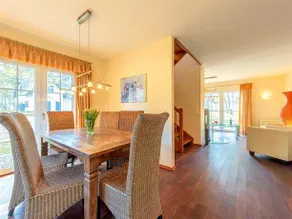 Freistehendes Ferienhaus mit Sauna & Kamin, ruhig gelegen im Grünen - Image 4