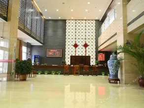 Spring Hotel - Image 3