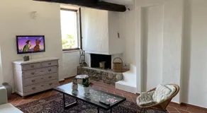 Caslano: 2.5 Zi-Dachwohnung im rustikalen-modernen Stil - Image 4
