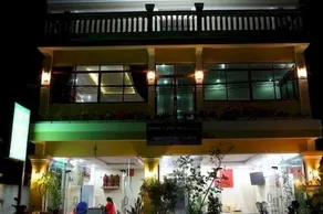 Golden View Villa - Image 2
