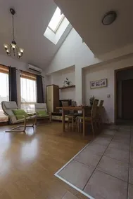 Rail Run Apartment - Image 3
