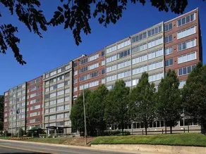 Broadstone Van Dorn - Image 4
