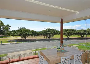 Two Storey Beach House - Image 3