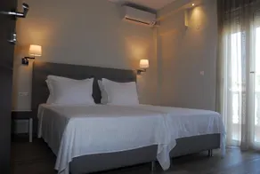 Atlantis Hotel - Image 3