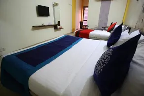 OYO Rooms Near ONGC Chandkheda - Image 5
