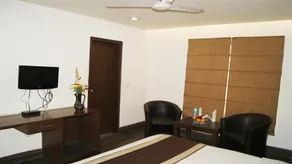 Hotel Daya Continental - Image 5