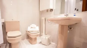4U - Image 5