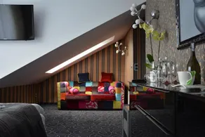 Axel Palace - Image 3