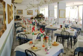 Hotel Sanremo - Image 2