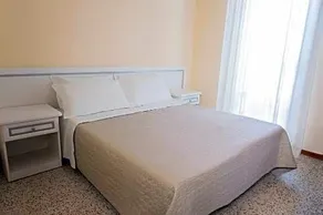 Hotel Continental - Image 3
