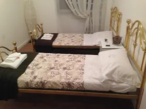 Beauty House - Image 3