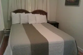 Fir Grove Motel - Image 3