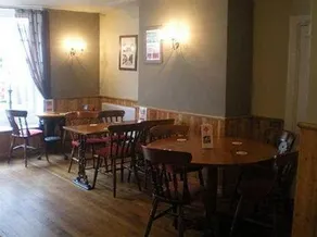 The George Hotel - Image 3