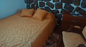 Hostal La Estrella 75 - Image 3