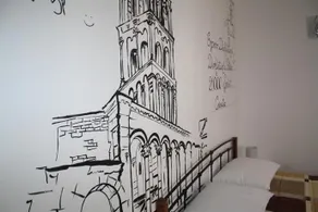 Postcard Room - Image 4