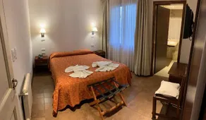Hotel Select - Image 4
