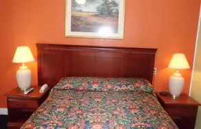 Budget Zzzz Motel - Image 2