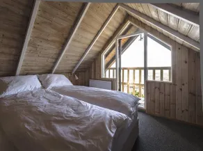 Icestay Cabins - Image 5