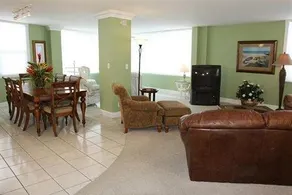 Sarasota Surf and Racquet Club - Image 5