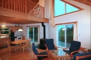 Yellownose House - Image 5