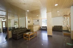 OYO Premium Himalayan View - Image 4