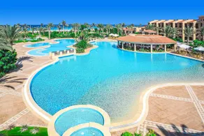 Almazino, Almaza Bay - Image 3