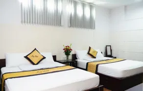 May Hotel - Image 5