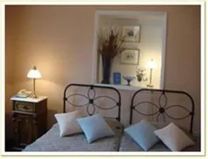 Vourlis Mansion - Image 3