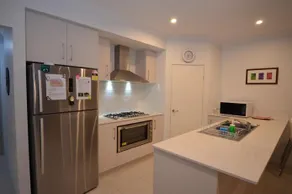 Park View Modern 4 Bedroom House - Image 2