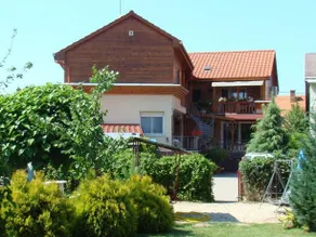 Lovas Vendégház - Image 2