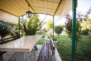 Paradiso Apartments - Image 3