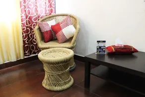 OYO Premium Noida Amity - Image 4