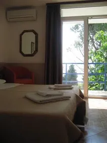Adria Beach Guest House - Image 3