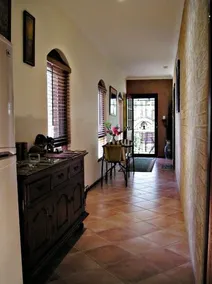 Country Charm Retreat - Image 2