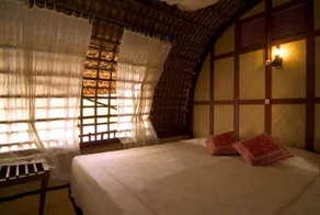 Spice Coast Cruises - Houseboat - Image 3