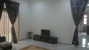 Kirana Baiduri Homestay - Image 3