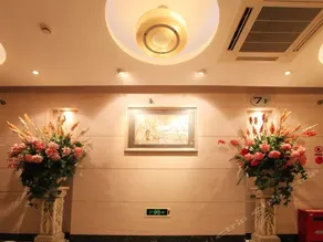 Ever Blooming Hotel - Image 2