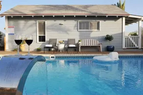 Hen Chalet & Suites in Had Nes - Image 3