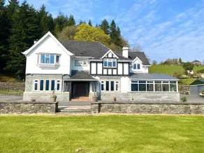 Pengwern Farmhouse - Image 1