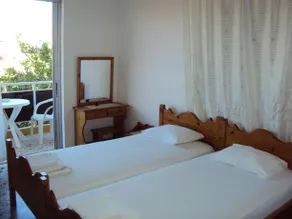 Maria Pantermou Rooms - Image 5