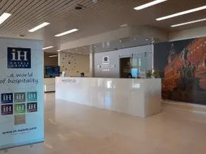 Meeting Hotel - Image 5