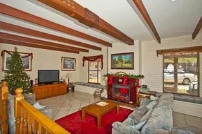 Altamira Retreat - Image 3