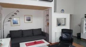 M Lau 1 - Image 3