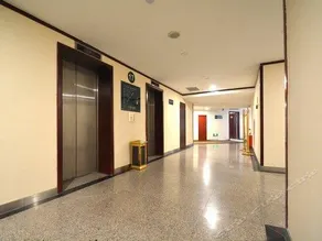 Zhengzhou Hotel - Image 3