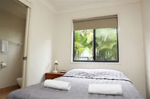 Lazy Acres Caravan Park - Image 4