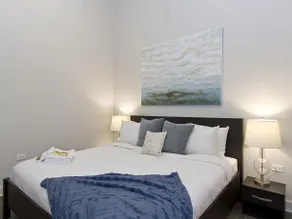 Bright 2BR in Bucktown by Sonder - Image 3