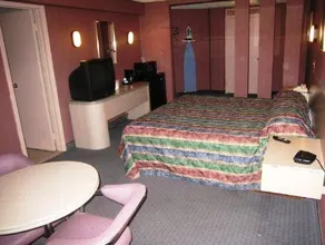 Capri Whitestone Hotel - Image 5