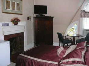 463 Beacon Street Guest House - Image 3