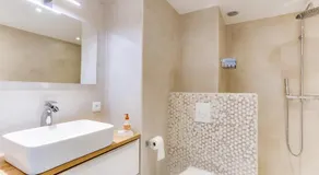 Immogroom - Renovated Apartment - Terrace - Ac - Wifi - Image 5